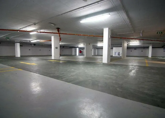 شقة Icon Centrum 68 *